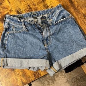 Wild fable shorts size 00/ 24R
